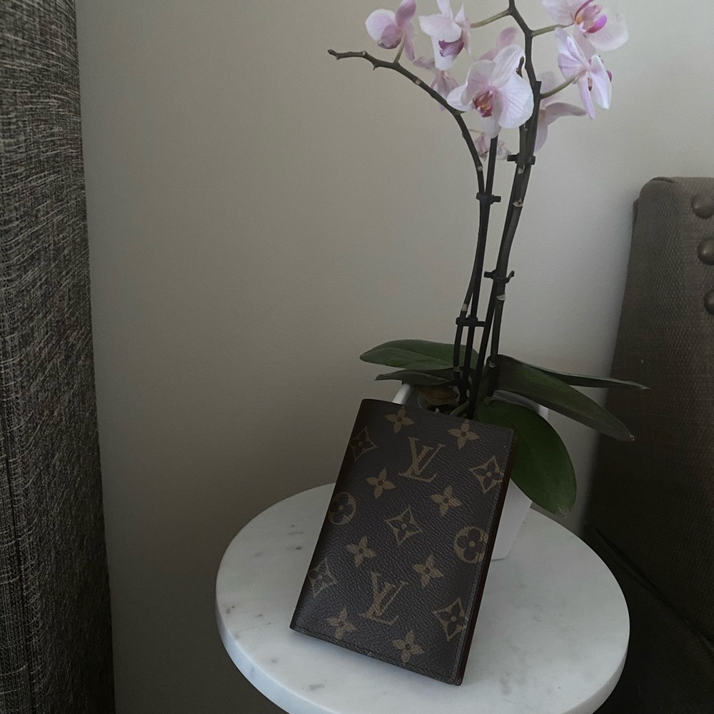 Authentic Louis Vuitton Passport Holder